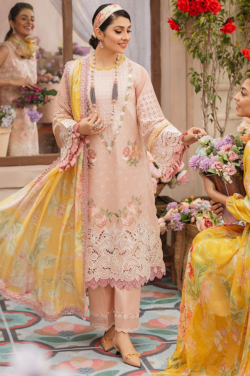 Summer Bloom – Embroidered Lawn